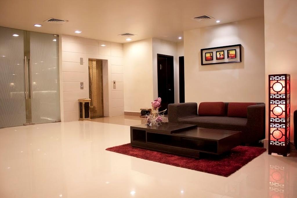 Sara Regency Hotel Kumbakonam Kültér fotó