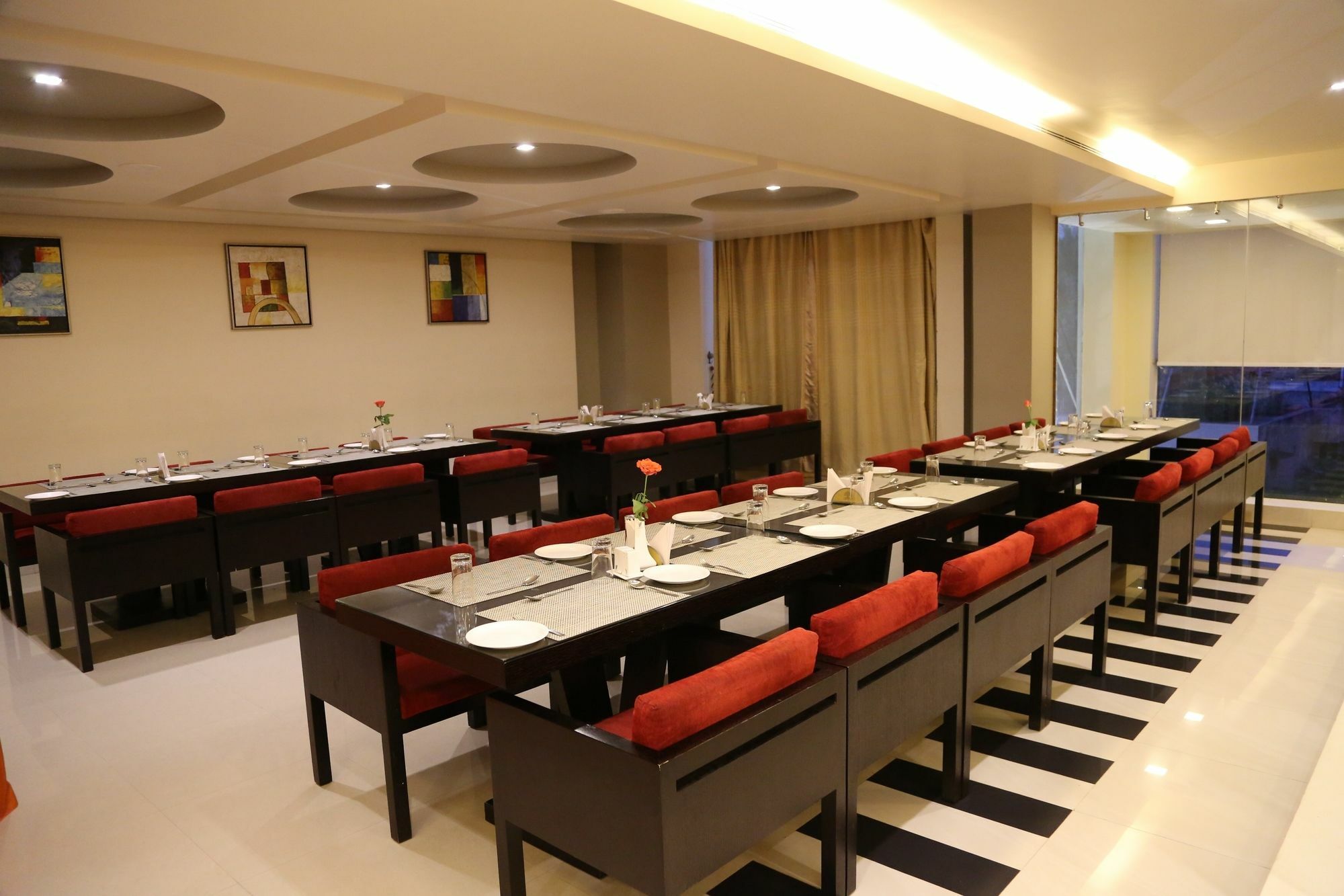 Sara Regency Hotel Kumbakonam Kültér fotó